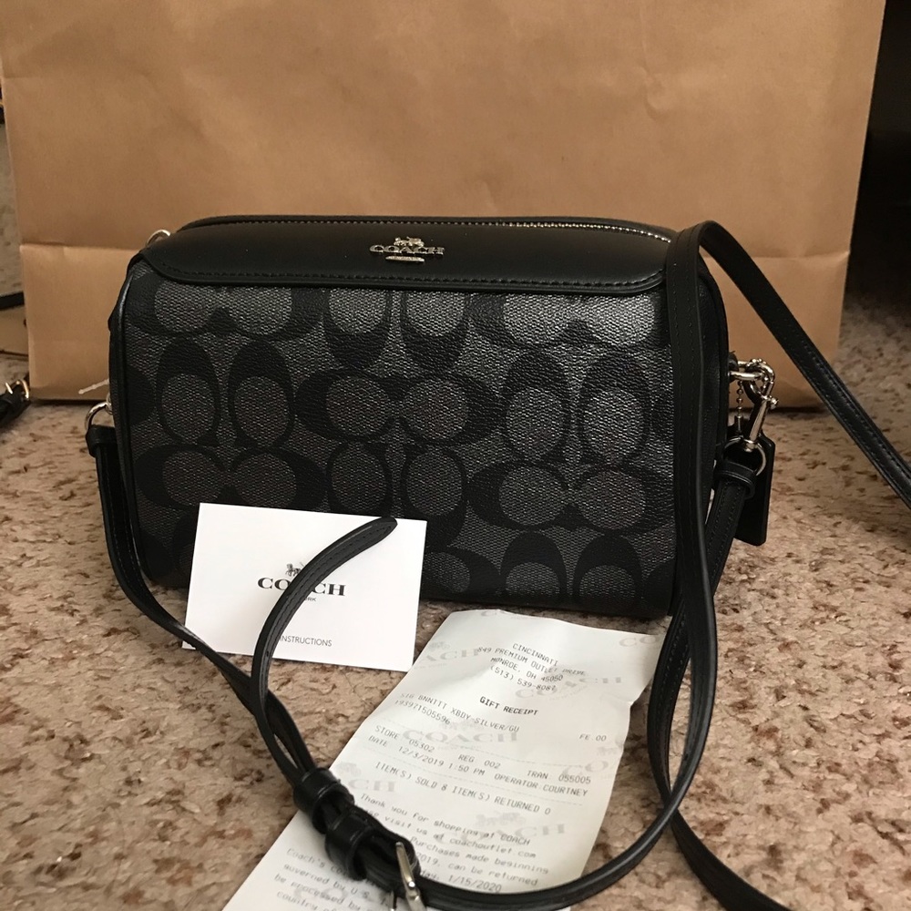 COACH BENNETT CROSSBODY IN SIGNATURE CANVAS F89202